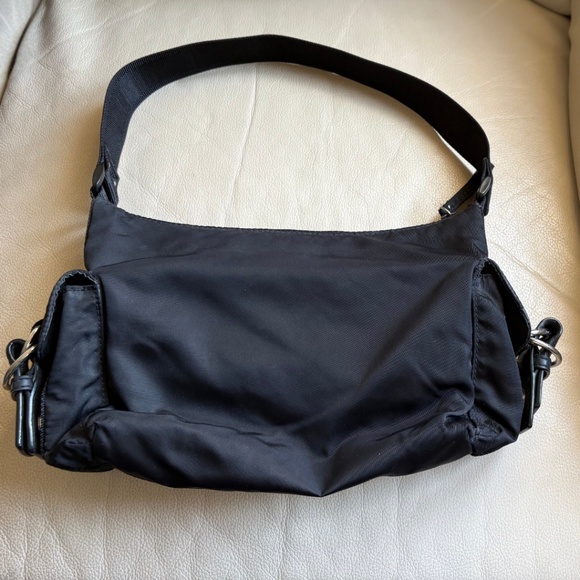 Lauren Ralph Lauren Black Nylon Shoulder Bag with Logo Strap - Picture 2 of 10